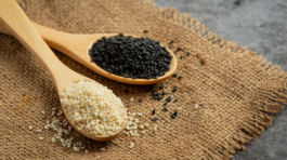 white-sesame-black-sesame-dark-background-1